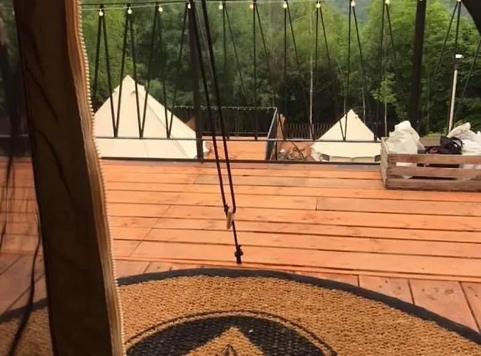 Glampspace - Szlak Beskidzki Campismo de Luxo Międzybrodzie Bialskie